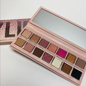 Kylie Jenner eyeshadow pallet
